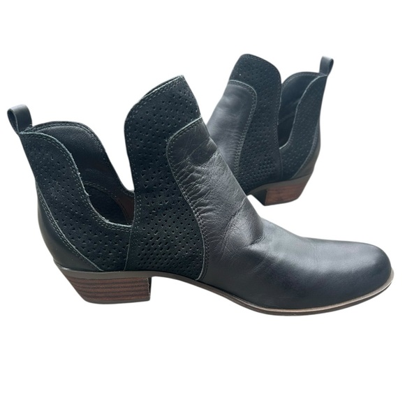 Lucky Brand Belgon Ankle Boots 11 Black Leather Suede Cutouts Pull On - Picture 4 of 14